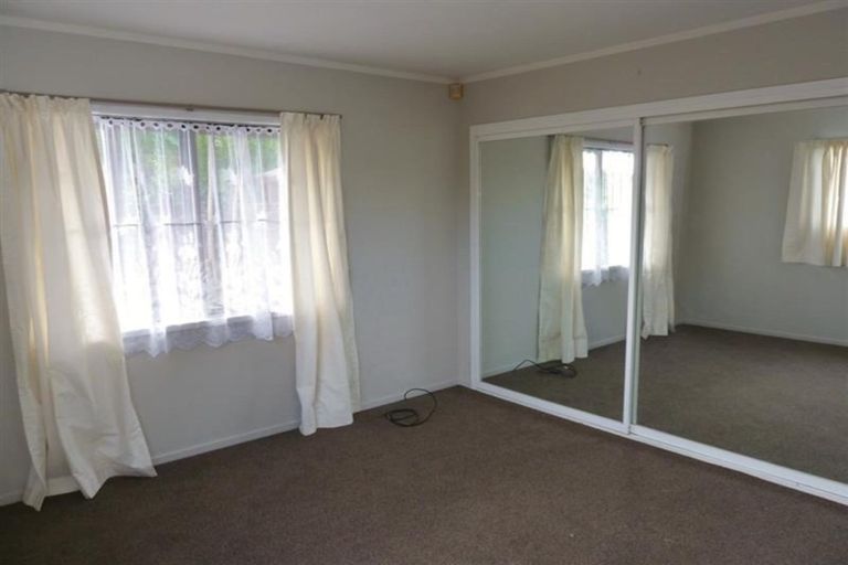 Photo of property in 1/31 Kakapo Place, Papatoetoe, Auckland, 2025