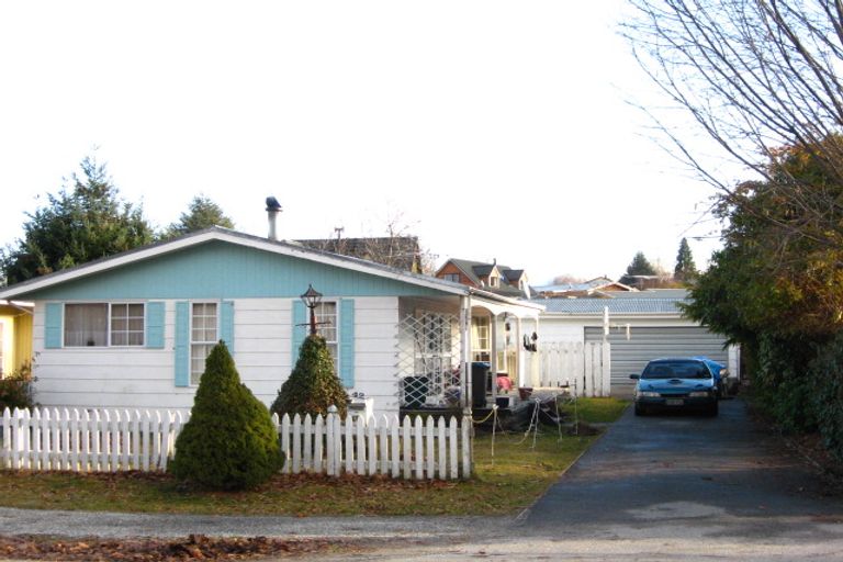 Photo of property in 42 Centennial Avenue, Arrowtown, 9302