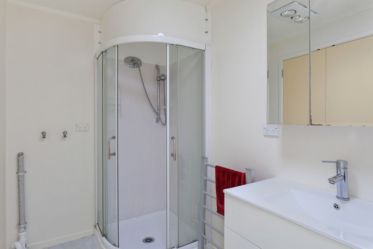 Photo of property in 33 Tombleson Road, Lake Rotoma, Rotorua, 3074