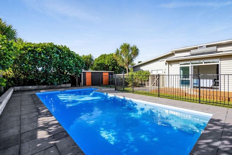 Photo of property in 9a Dolphin Parade, Bell Block, New Plymouth, 4312