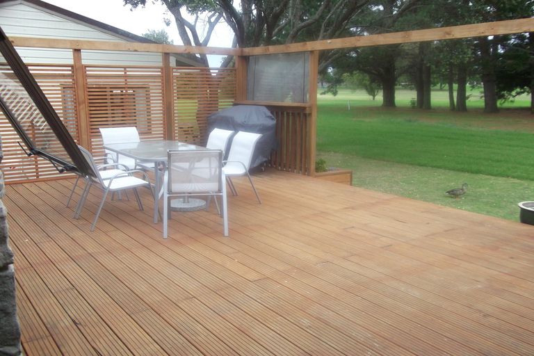 Photo of property in 87 Carnoustie Drive, Wattle Downs, Auckland, 2103