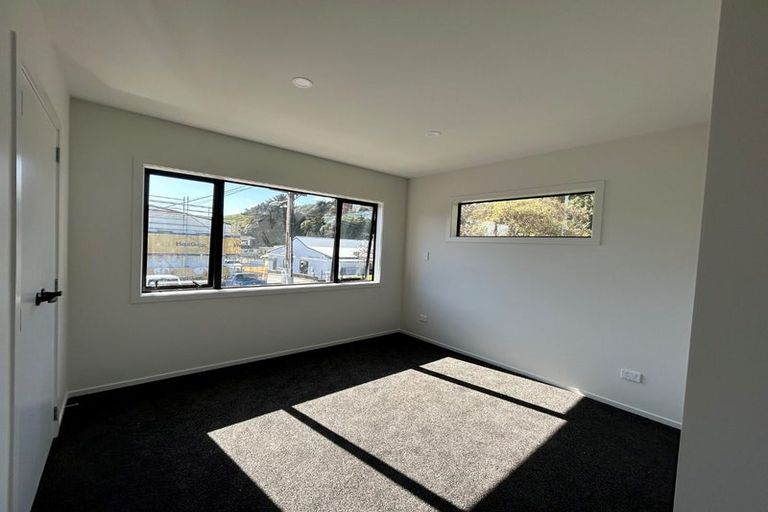 Photo of property in 6d Grays Road, Plimmerton, Porirua, 5026