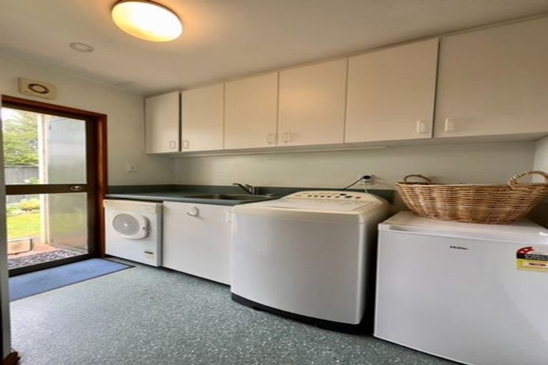 Photo of property in 21 Siska Place, Upper Riccarton, Christchurch, 8041