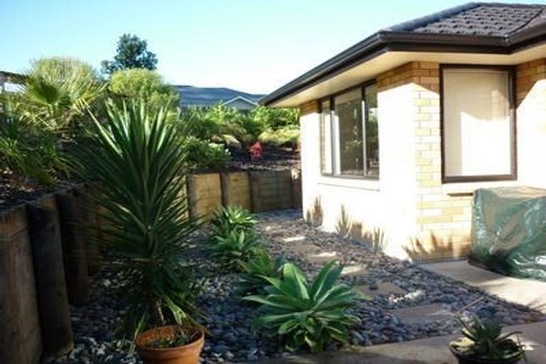 Photo of property in 1 Carol Lee Place, Albany Heights, Auckland, 0632