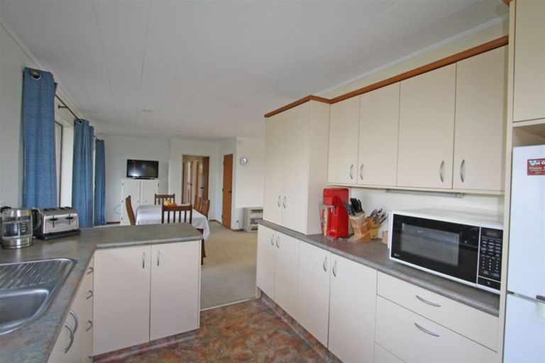 Photo of property in 17a Acacia Place, Bell Block, New Plymouth, 4312