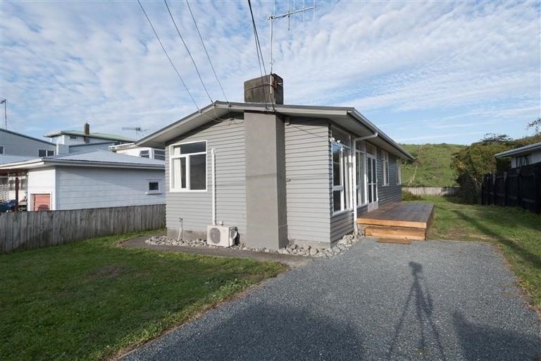 Photo of property in 46 Kiwi Road, Raumati Beach, Paraparaumu, 5032