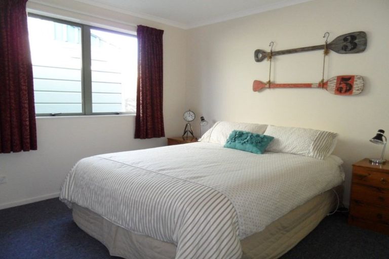 Photo of property in 1 Tarata Street, Kaka Point, Balclutha, 9271