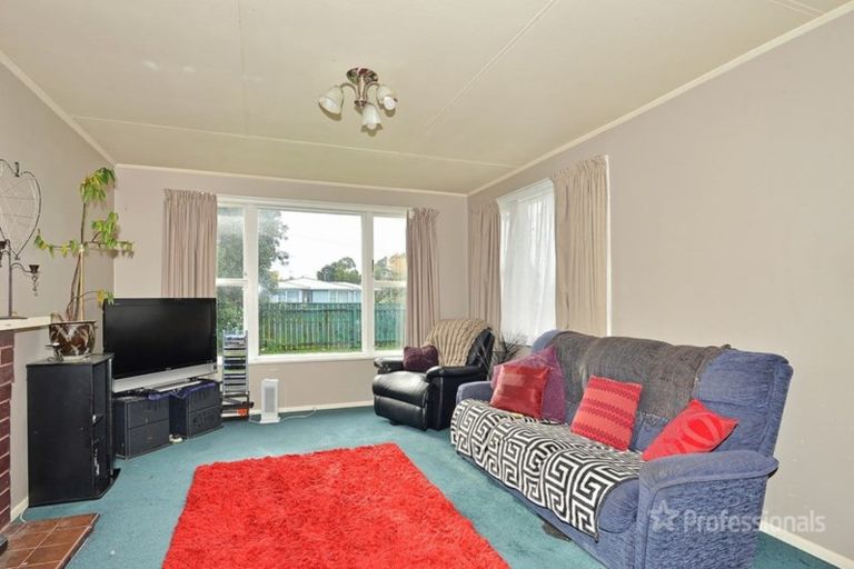 Photo of property in 70 Brandon Street, Featherston, 5710