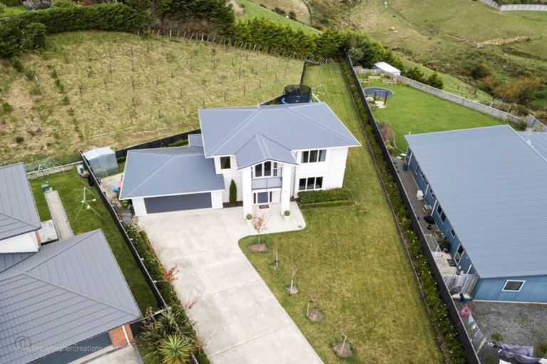 Photo of property in 23 Mervyn Kemp Drive, Tawa, Wellington, 5028