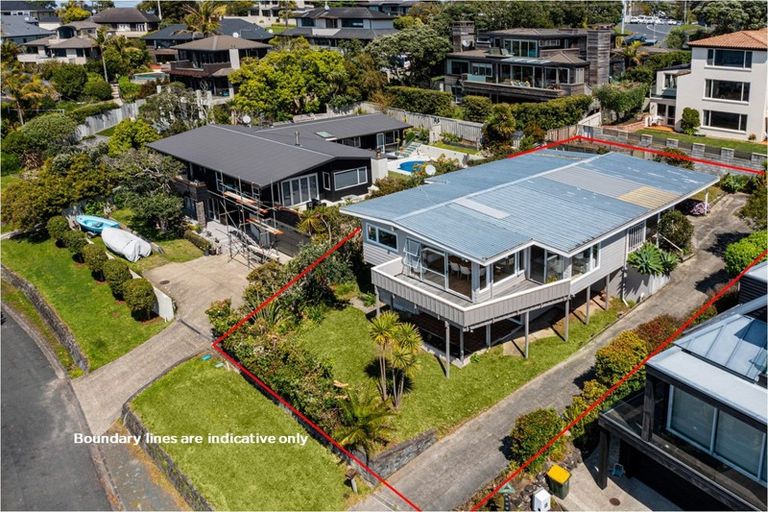 Photo of property in 29 Whitby Crescent, Mairangi Bay, Auckland, 0630