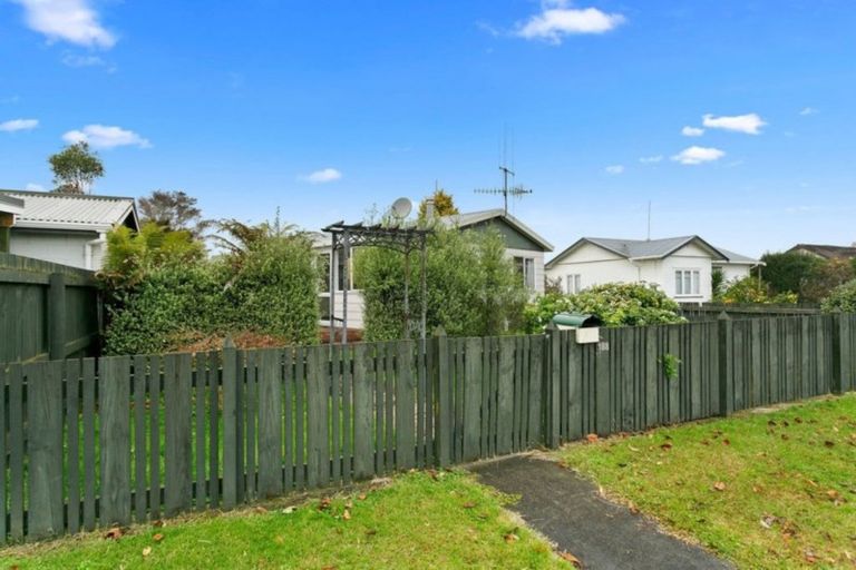 Photo of property in 188 Shakespeare Street, Leamington, Cambridge, 3432