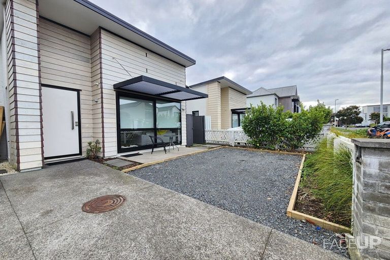 Photo of property in 8 Grey Warbler Road, Hobsonville, Auckland, 0616