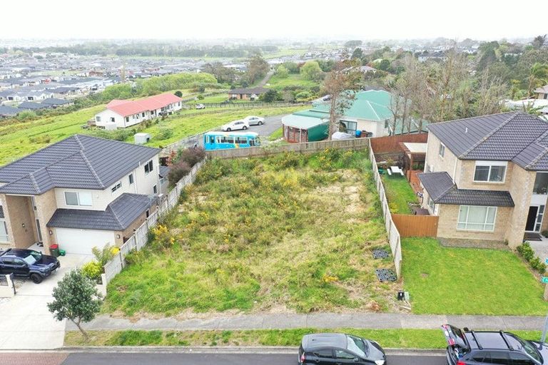 Photo of property in 137 Keri Vista Rise, Papakura, 2110