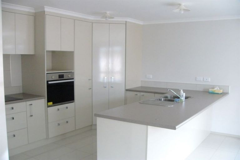 Photo of property in 20 Max Landing, Grandview Heights, Hamilton, 3200