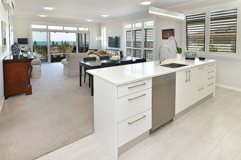 Photo of property in 46 Panorama Heights, Orewa, 0931