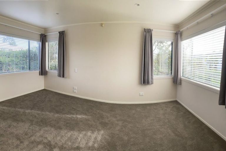 Photo of property in 12b Ngataringa Road, Devonport, Auckland, 0624