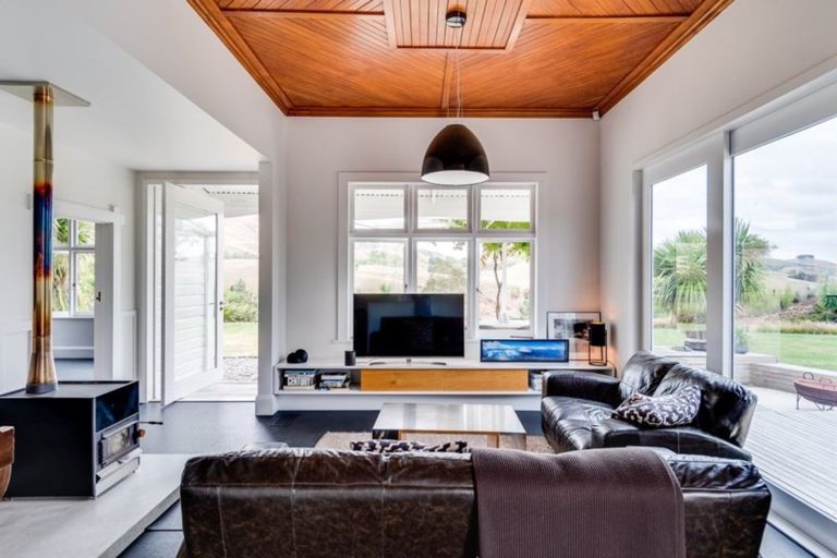 Photo of property in Poutama, 58 Matangi Road, Tuki Tuki, Havelock North, 4294