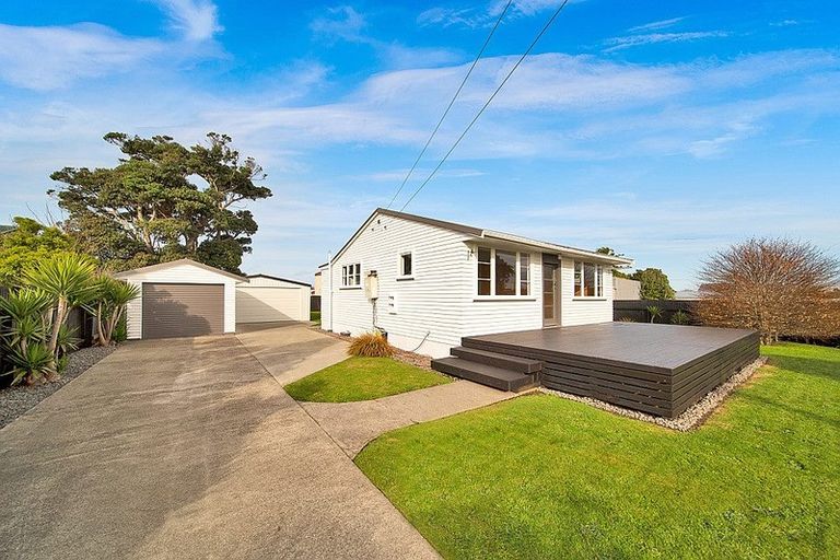 Photo of property in 28 Terou Street, Manaia, 4612