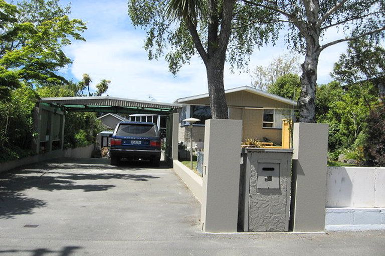 Photo of property in 42 Waitikiri Drive, Parklands, Christchurch, 8083