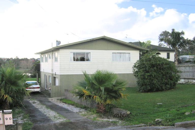 Photo of property in 90 Whangaparaoa Road, Red Beach, 0932