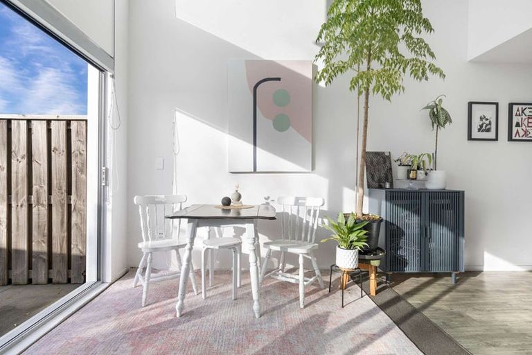 Photo of property in 31 Reynolds Place, Papamoa Beach, Papamoa, 3118