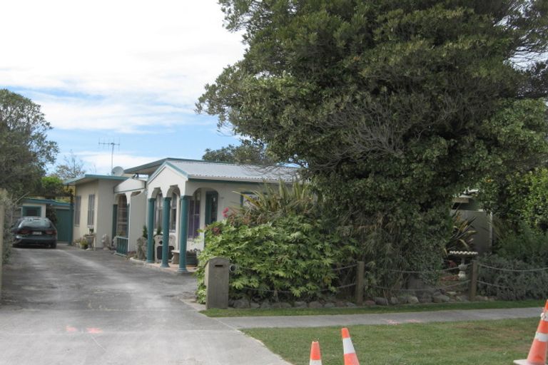 Photo of property in 23 Selwyn Crescent, College Estate, Whanganui, 4500