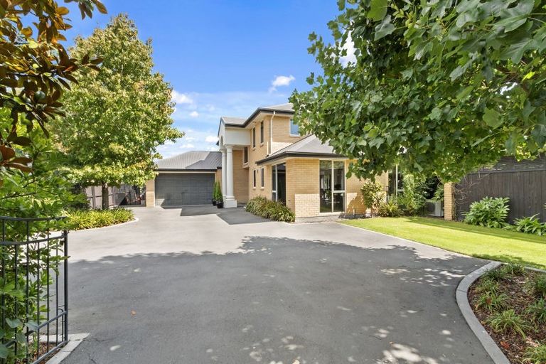 Photo of property in 14 Roderick Alleyn Lane, Papanui, Christchurch, 8052