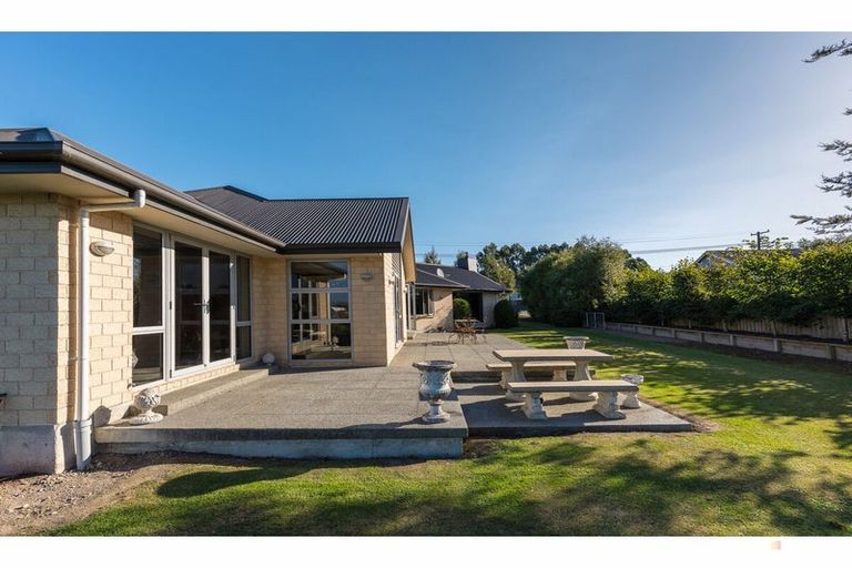 Photo of property in 200 High Street, Waimate, 7924