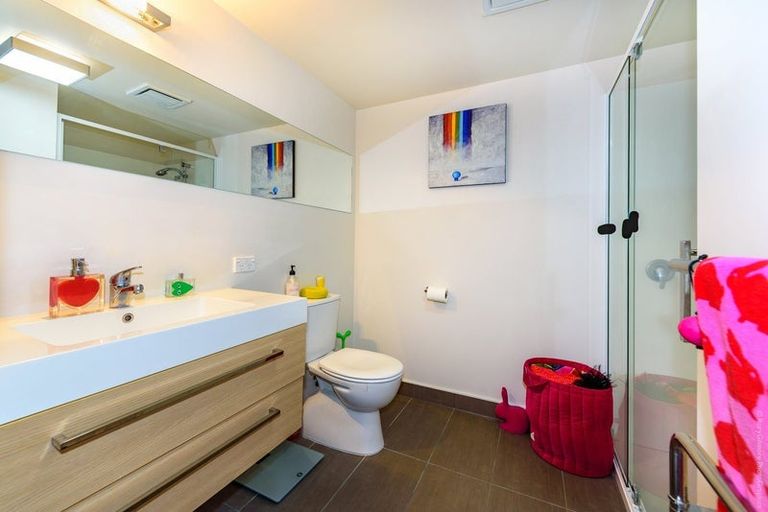 Photo of property in 2/180 Peterborough Street, Christchurch Central, Christchurch, 8013