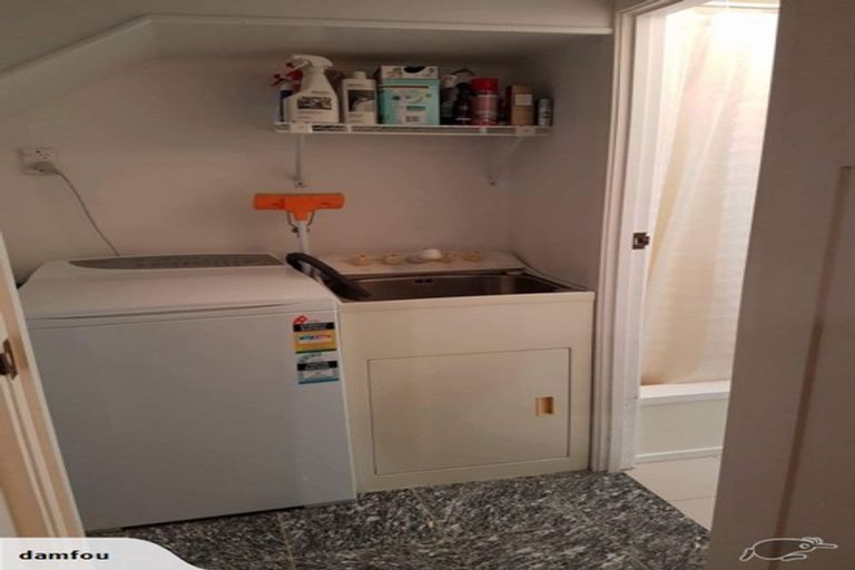 Photo of property in 18a Alfred Street, Northcote Point, Auckland, 0627