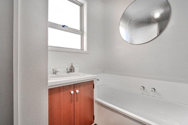 Photo of property in 2/408 Mclean Street, Saint Leonards, Hastings, 4120