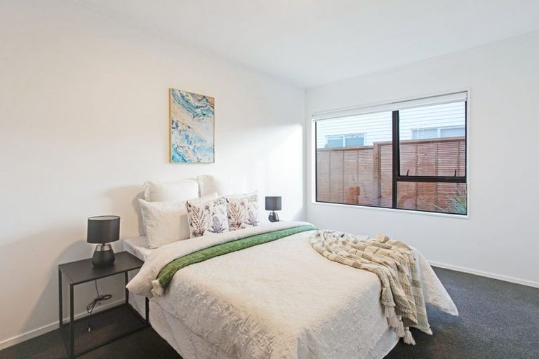 Photo of property in 42a Matakatia Parade, Matakatia, Whangaparaoa, 0930