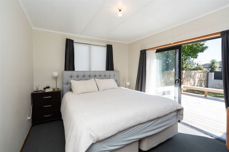 Photo of property in 42 Montgomery Crescent, Bader, Hamilton, 3206