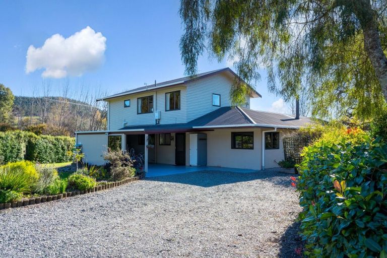 Photo of property in 68 Hiwipango Road, Belgrove, Wakefield, 7095