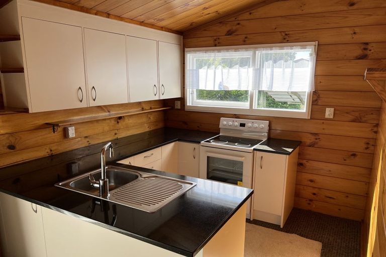 Photo of property in 14 Binda Place, Botany Downs, Auckland, 2010