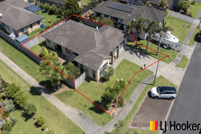 Photo of property in 29 Girvan Terrace, Wattle Downs, Auckland, 2103