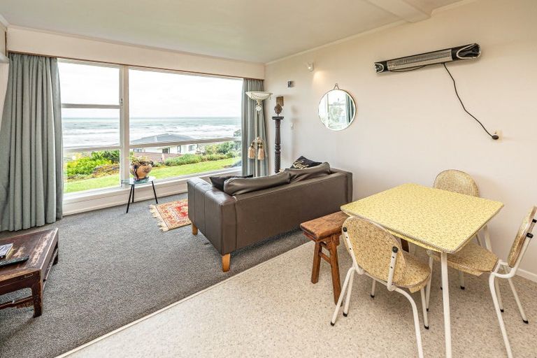 Photo of property in 8 Kapiti Terrace, Castlecliff, Whanganui, 4501