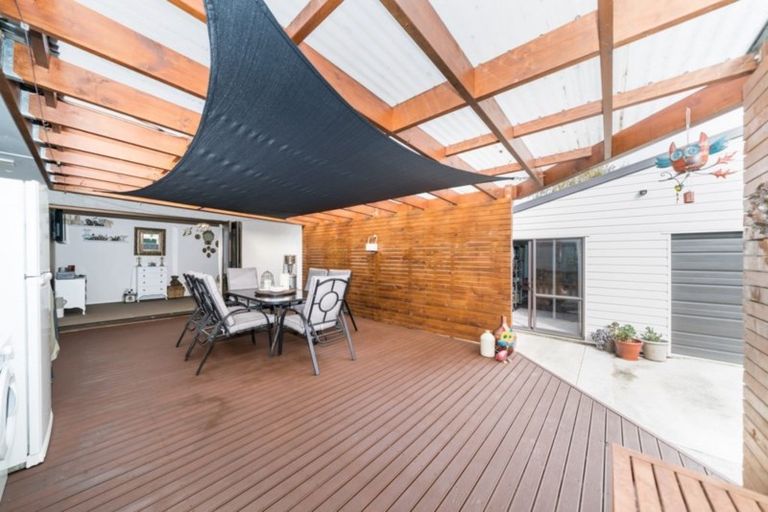 Photo of property in 14 Pitama Road, Awapuni, Palmerston North, 4412