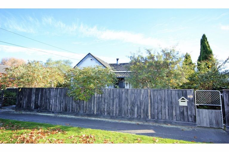 Photo of property in 205 Simeon Street, Spreydon, Christchurch, 8024