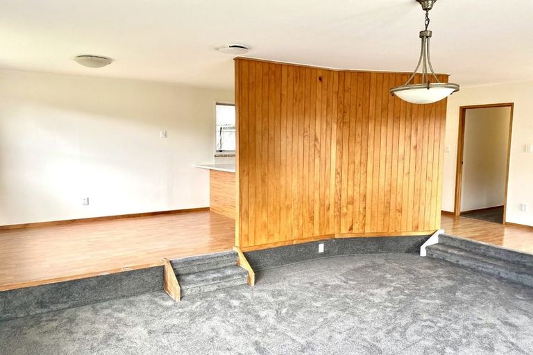 Photo of property in 88 Spinella Drive, Bayview, Auckland, 0629