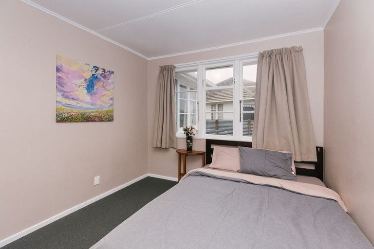 Photo of property in 45 Tweed Street, Roslyn, Palmerston North, 4414