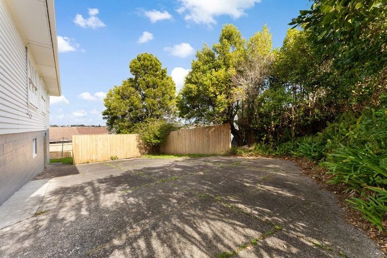 Photo of property in 1/113 Coronation Road, Hillcrest, Auckland, 0627