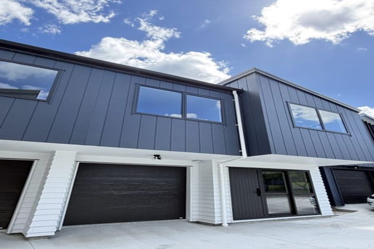 Photo of property in 40b Centorian Drive, Windsor Park, Auckland, 0632
