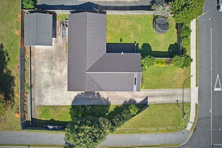 Photo of property in 2 Awatea Terrace, Lynmore, Rotorua, 3010