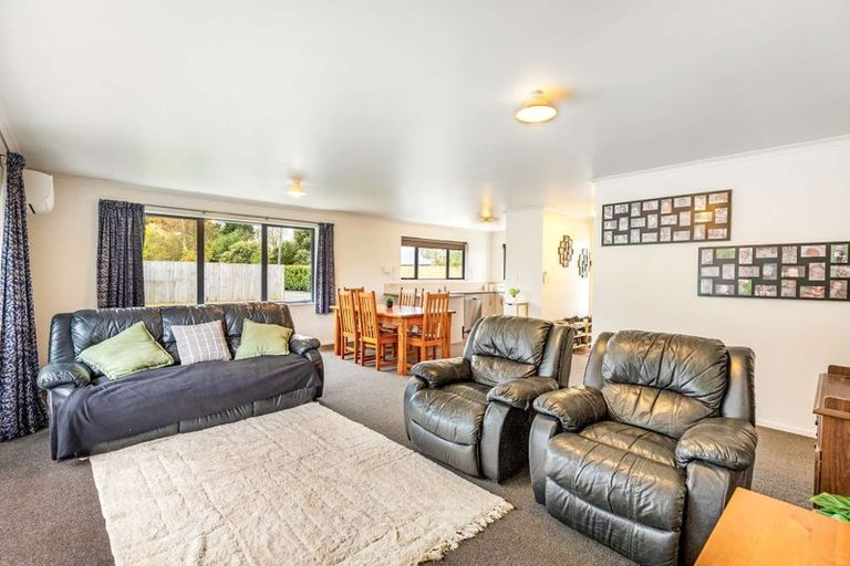 Photo of property in 15 Church Street, Oxford, 7430