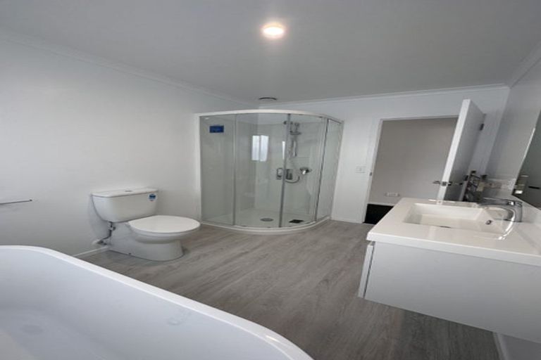 Photo of property in 26 Koru Loop, Paraparaumu, 5032