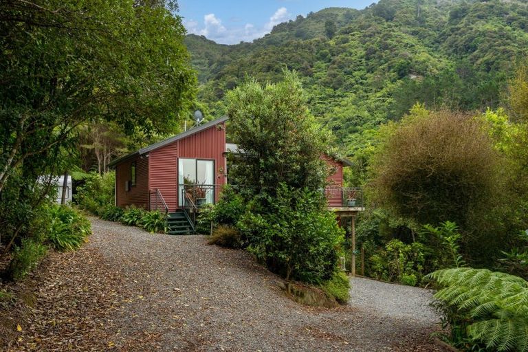 Photo of property in 32 Tirimoana Terrace, Anakiwa, Linkwater, 7281