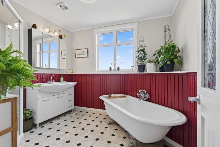 Photo of property in 30 Kauika Road, Avenues, Whangarei, 0110