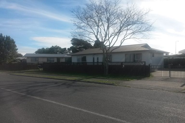 Photo of property in 19 Eversham Road, Mount Maunganui, 3116