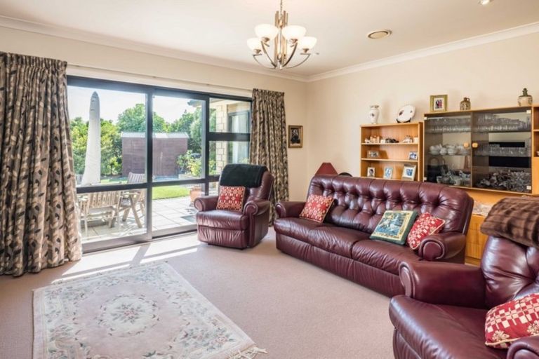 Photo of property in 57 Kotuku Drive, Paraparaumu Beach, Paraparaumu, 5032